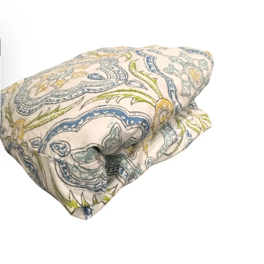 Pottery Barn size Queen/ Full 100% cotton duvet covers